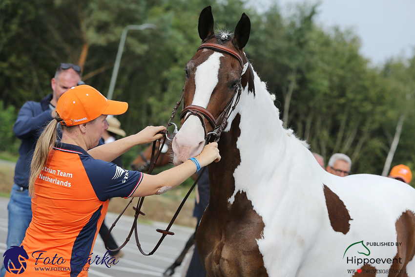 Kronenberg - veterinární inspekce